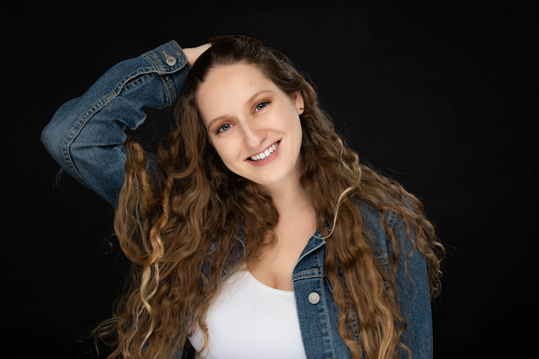Hadar Baron, Headshot